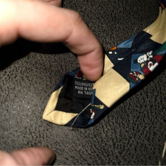 Vintage Mickey Unlimited‎ & Friends Baseball Tie - Picture 4 of 6